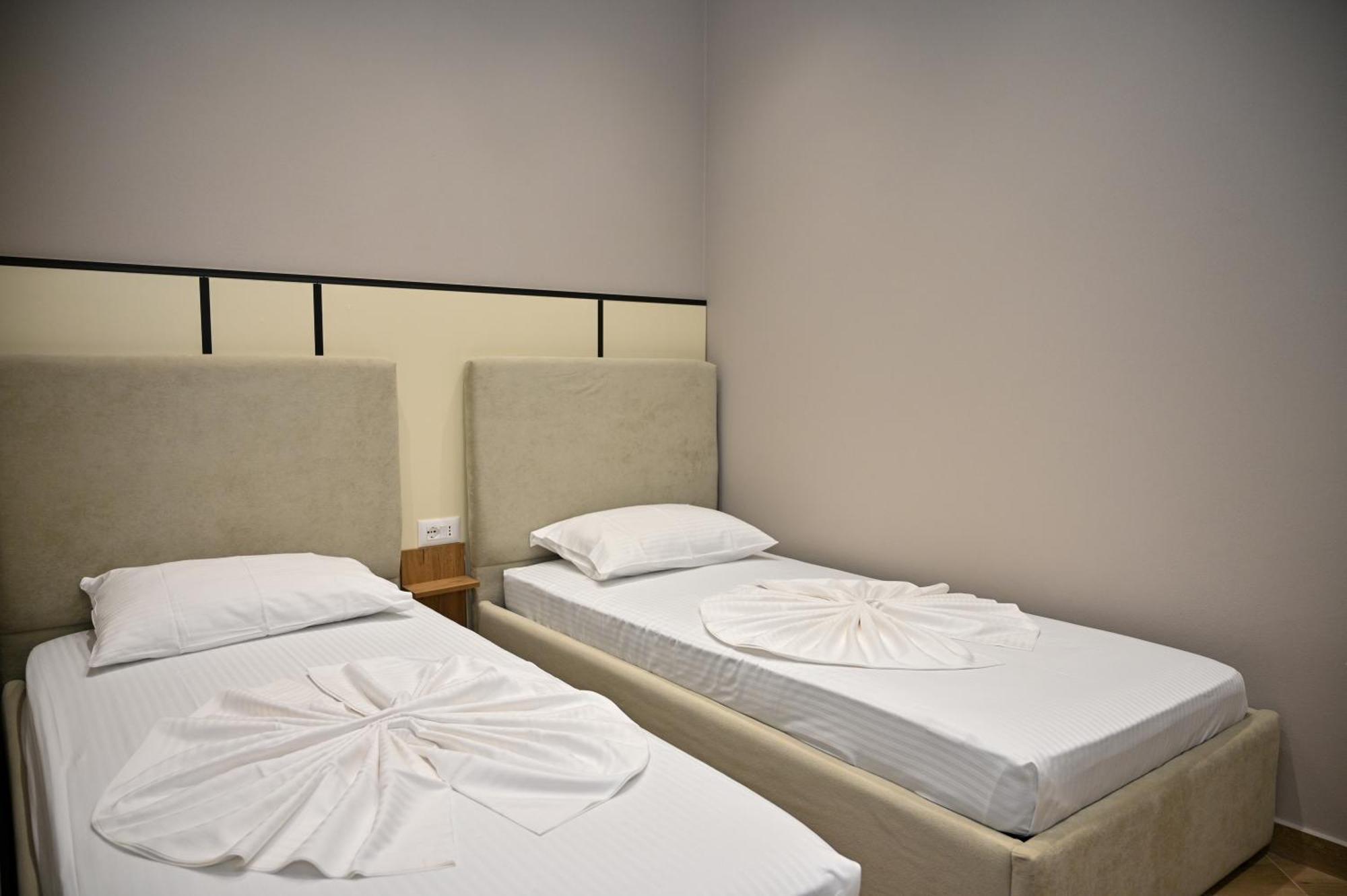 דורס Monduro Hotel חדר תמונה